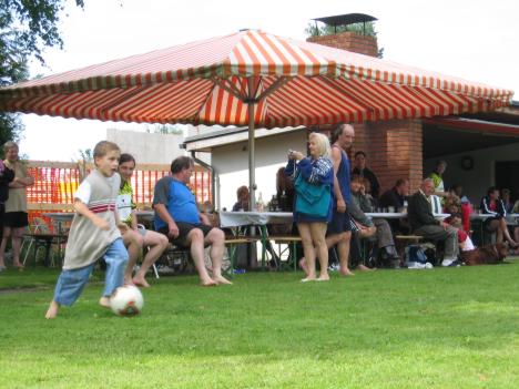 Fussball 074.jpg   42kb   26.03.2021 22:21:47